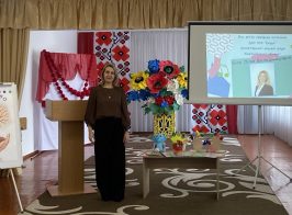 Photo 5233438154809873202 Y